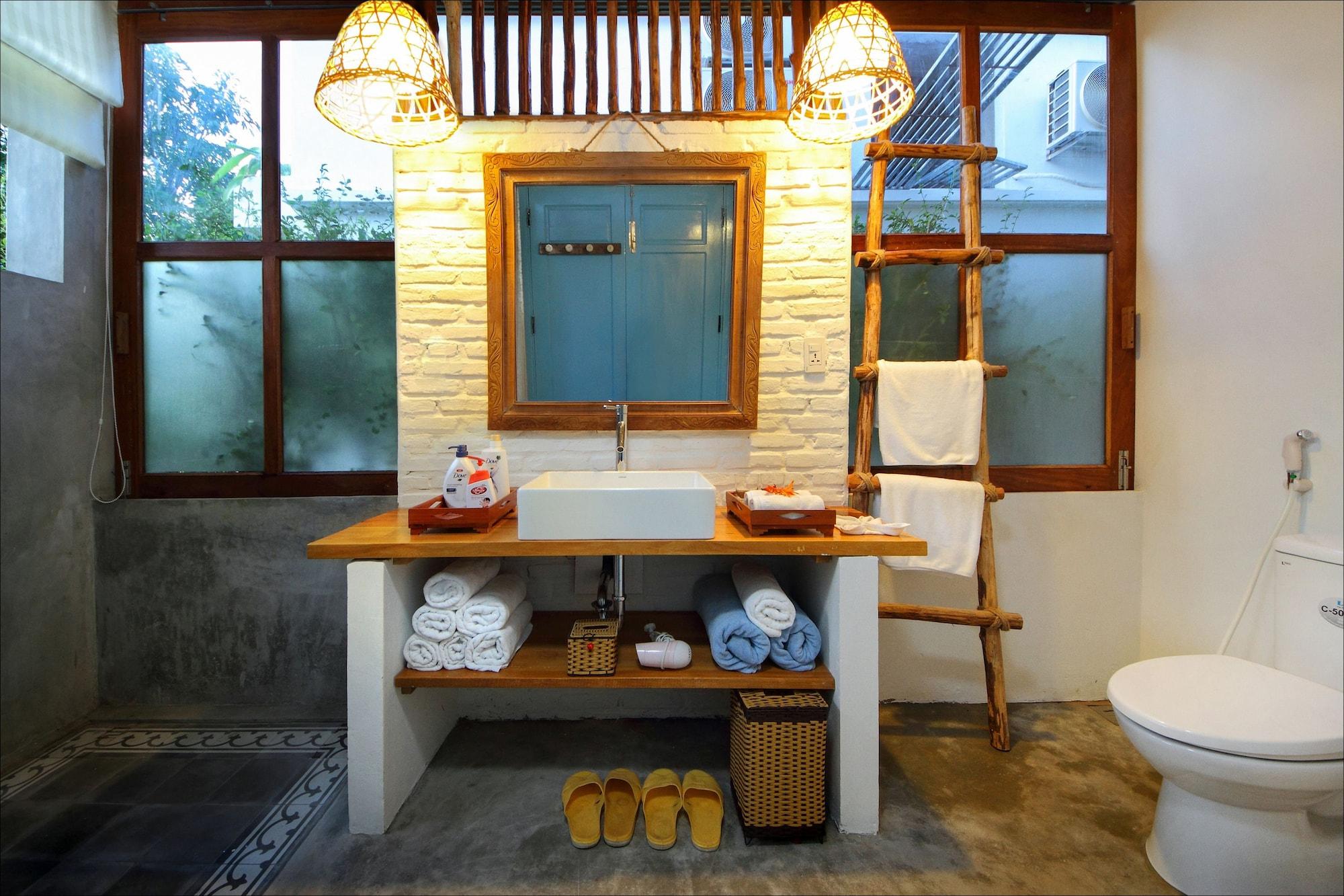 Life Beach Villa Хойан Экстерьер фото