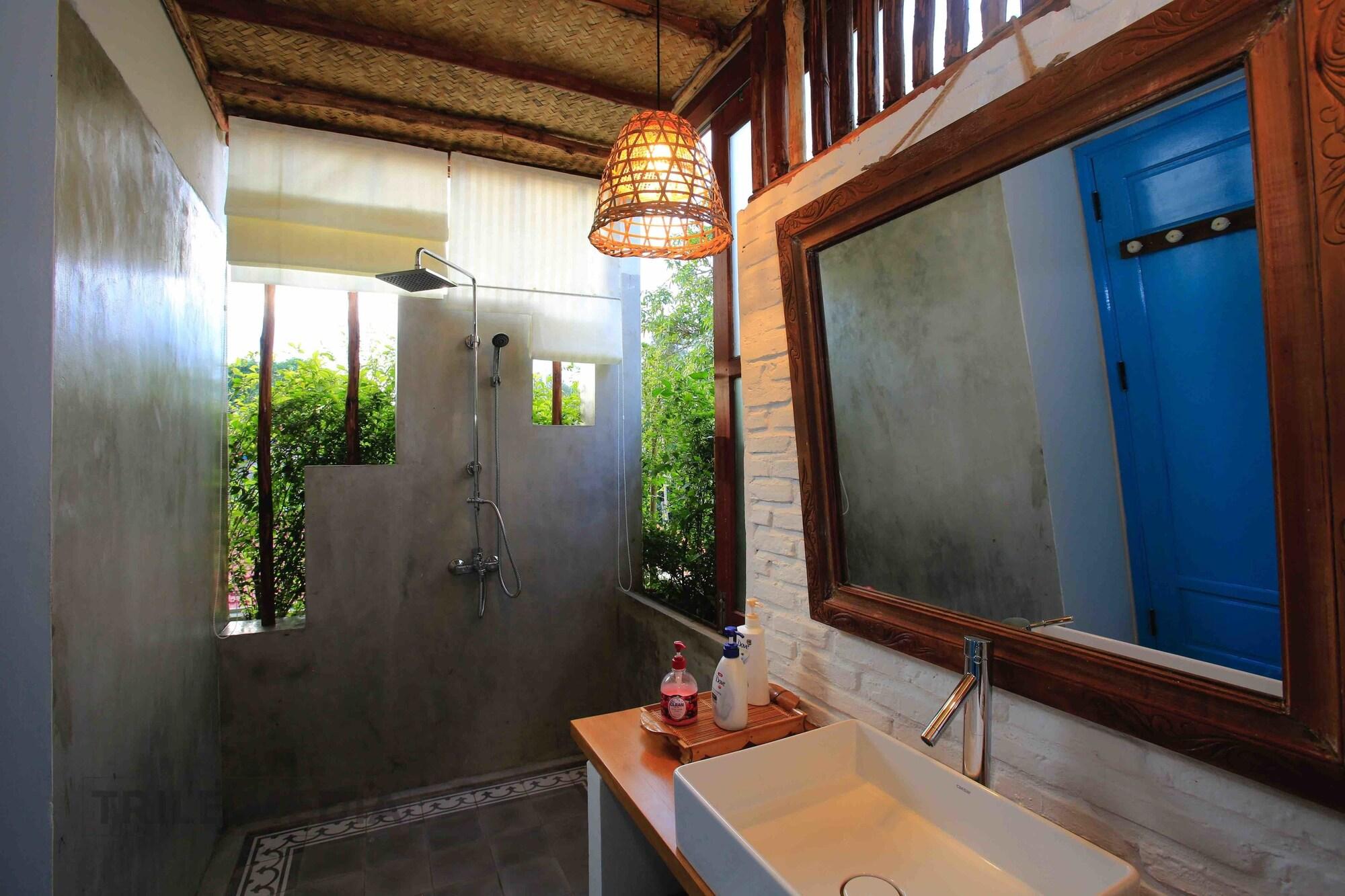 Life Beach Villa Хойан Экстерьер фото